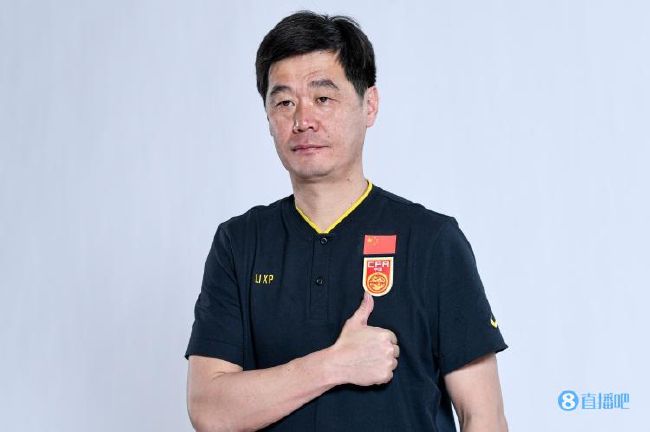 能够在赛季中就赢得一个奖杯是件美好的事情，这使得球队在赛季结束时有着非常积极的感觉。